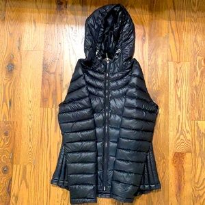 Like new black Andrew Marc puffer